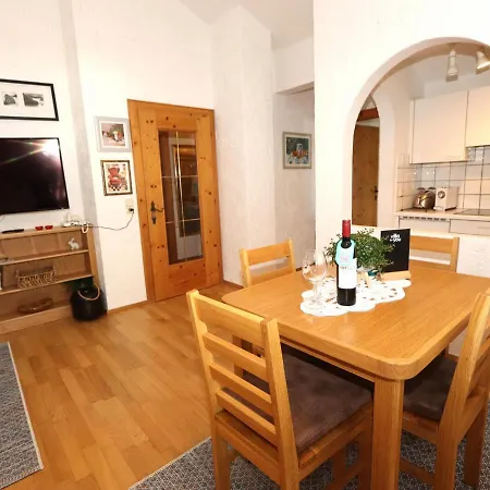 Mak1 Apartment *